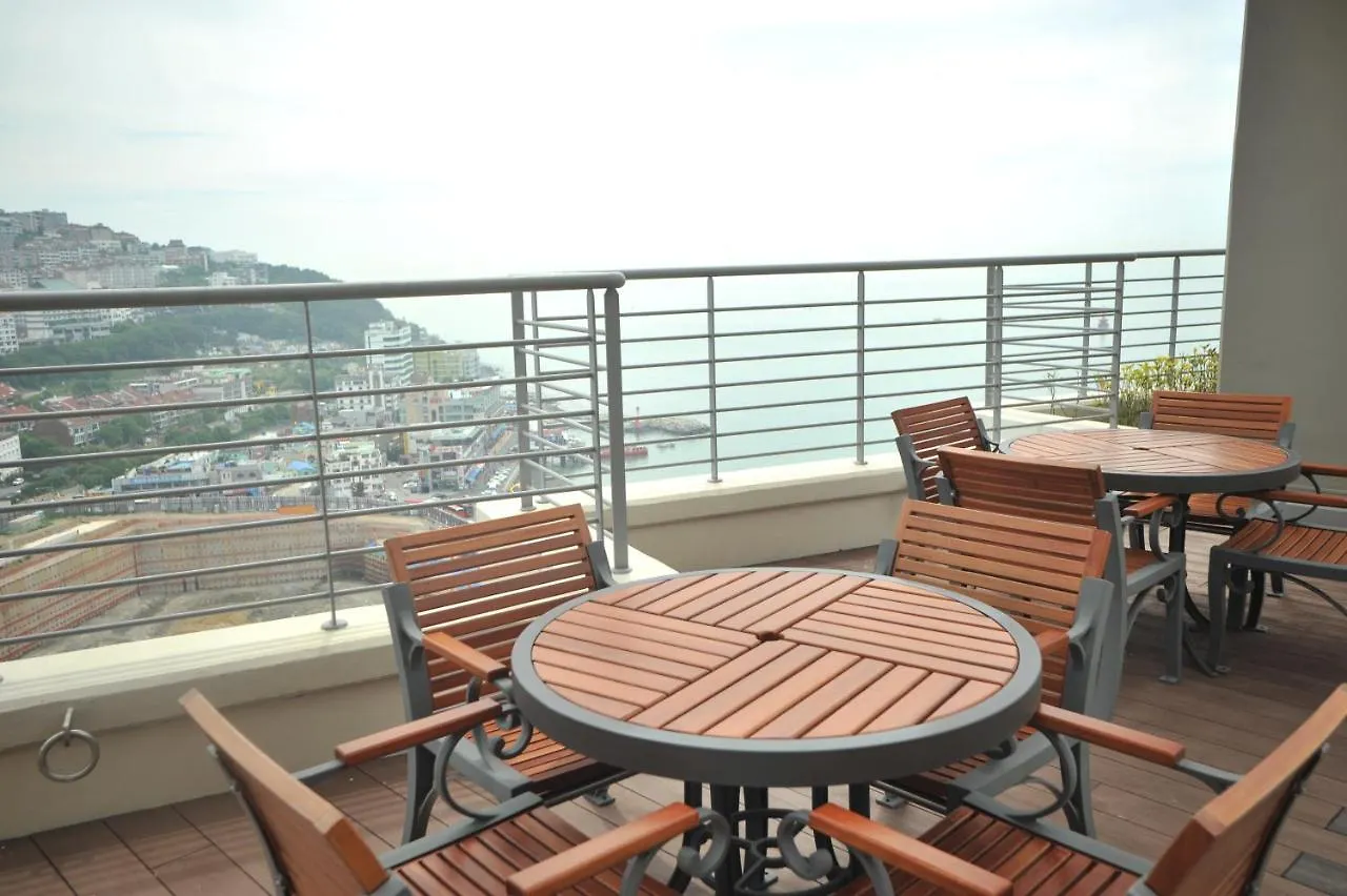 Bellia Hotel Busan 4*,